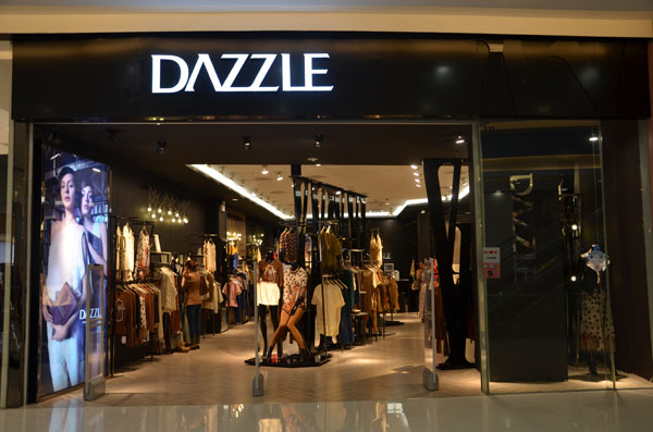 dazzle (地素)