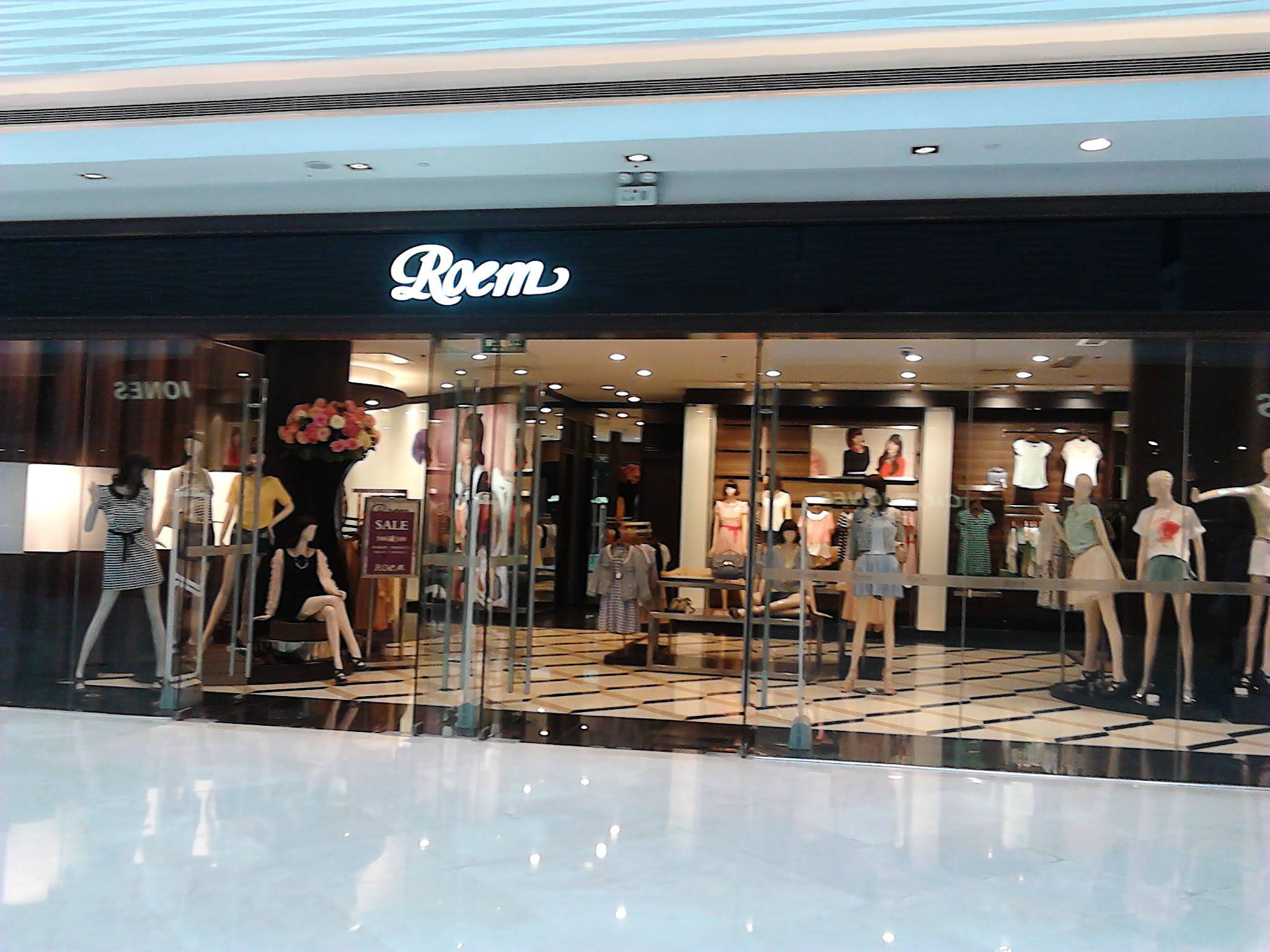 赢商大数据_roem_简介_电话_门店分布_选址标准_开店