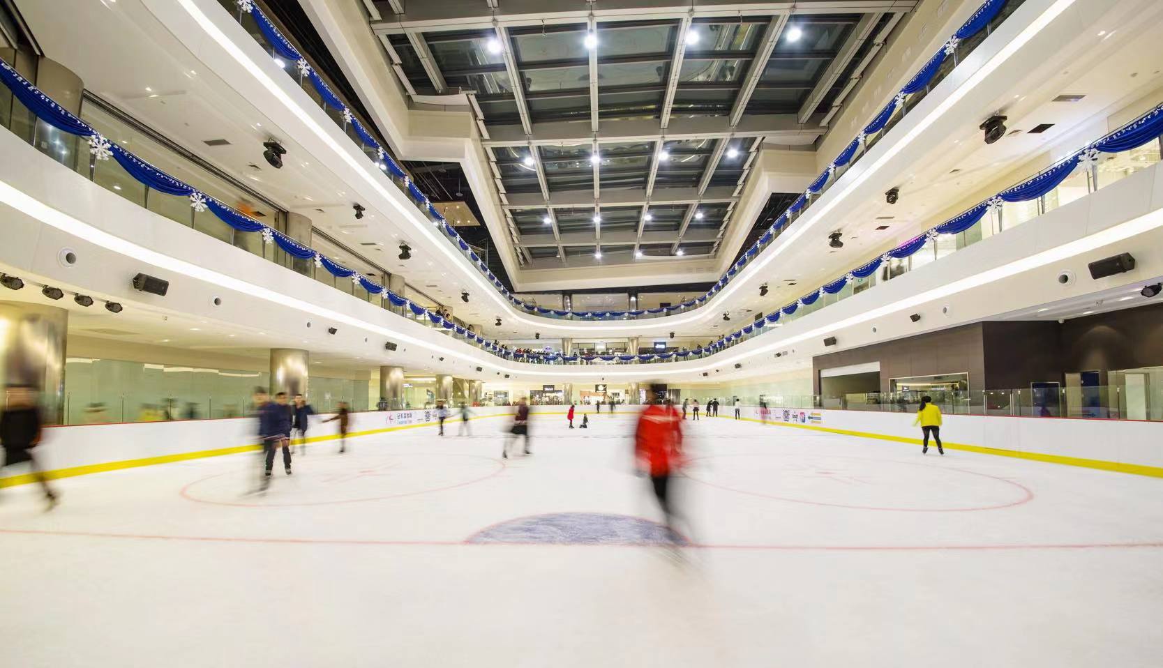 重庆有滑冰场吗,重庆滑冰的地方有哪些,重庆室内滑冰场_大山谷图库