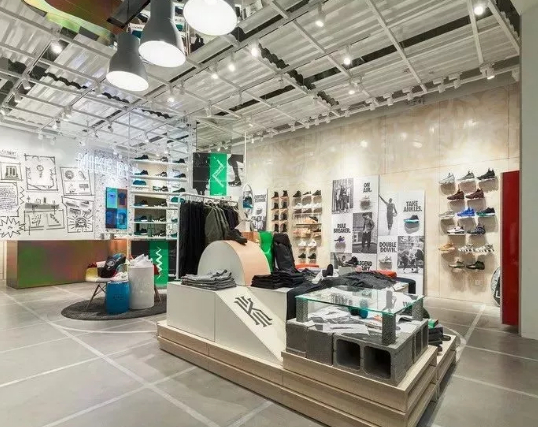 nike kicks lounge online