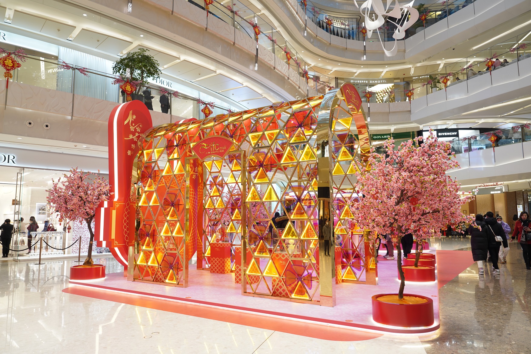 上海ifc商场举办「跃动金兔迎新春」推广活动