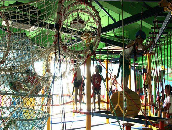 爱探险儿童拓展乐园