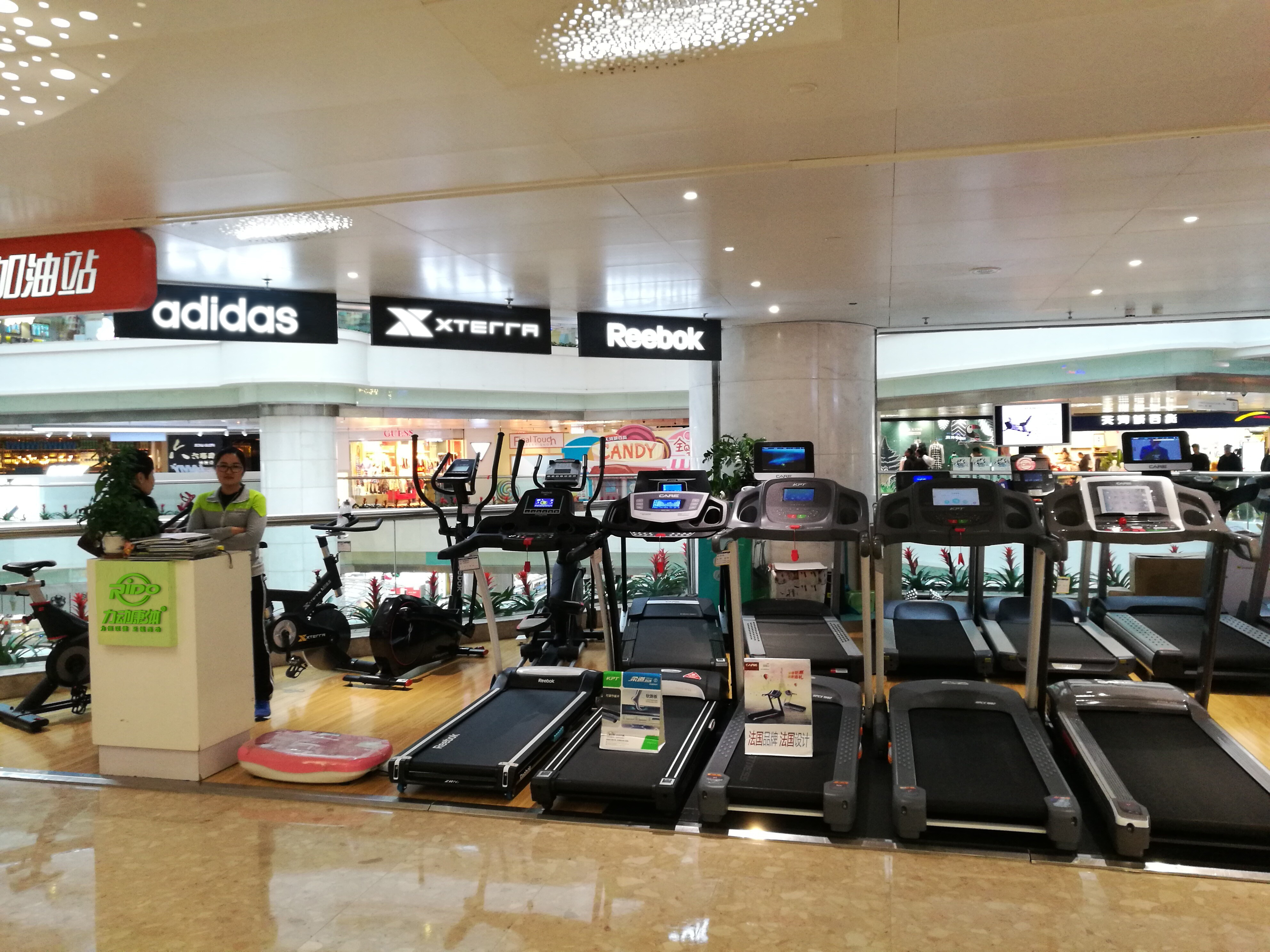 赢商大数据_reebok_简介_电话_门店分布_选址标准_开店计划