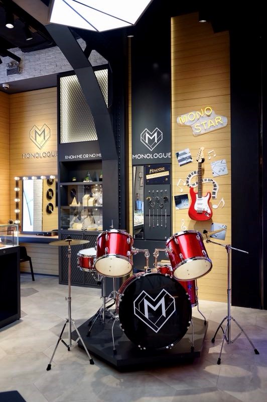 赢商大数据_monologue(独白)_简介_电话_门店分布_选址标准_开店计划