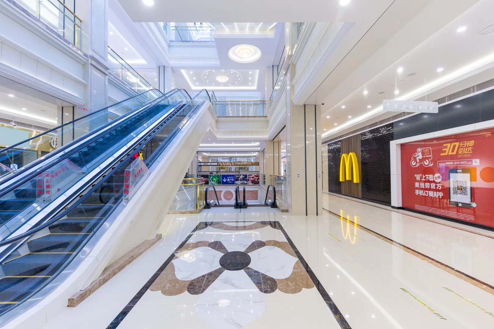 1万平米 商业楼层1层 连锁项目否 所在城市上海 项目地址松江区明中路