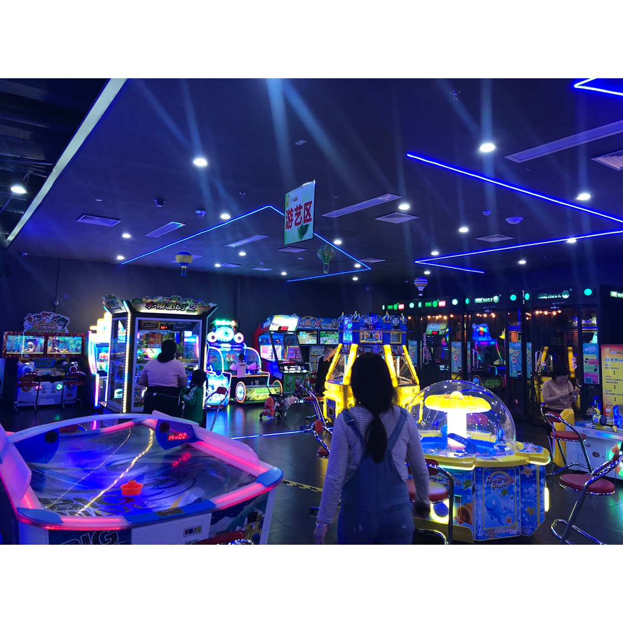 赢商大数据_摩兜欢乐岛_简介_电话_门店分布_选址标准_开店计划