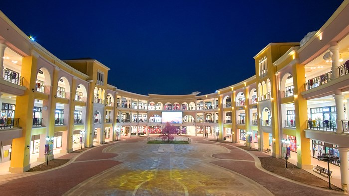 济南银石奥莱金街